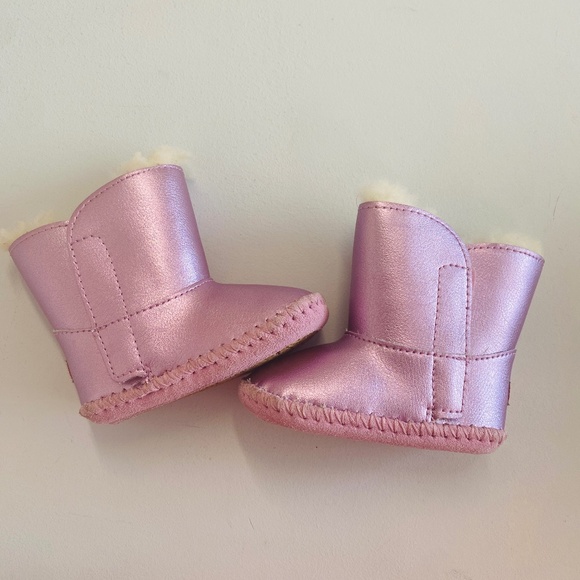 UGG Metallic Boots - size 2-3 Infant - Picture 1 of 3